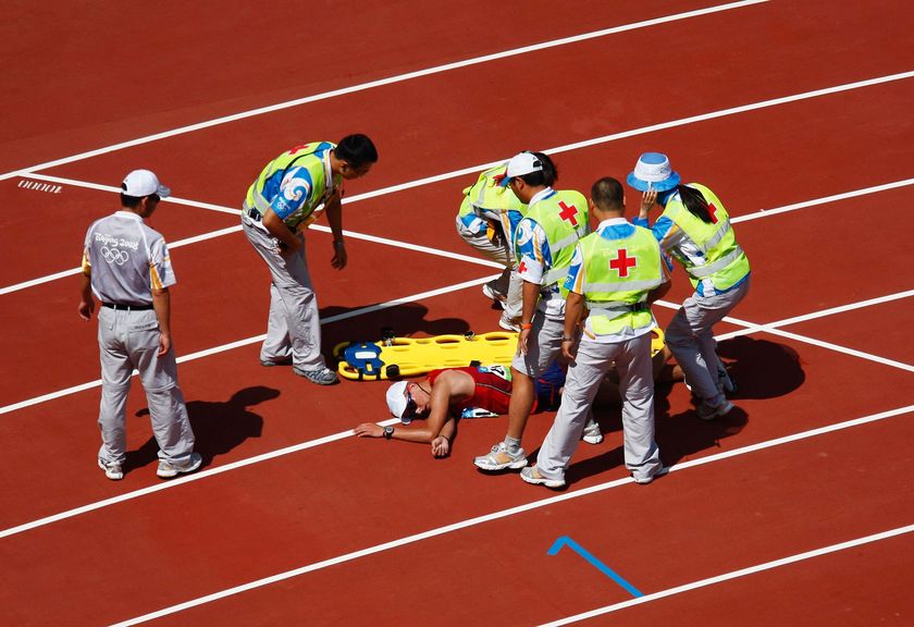 heat-stroke-victim